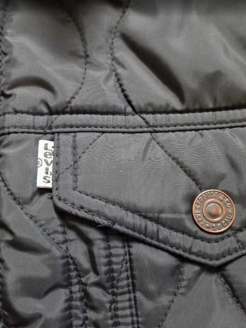 New S Levi's reversible trucker jacket - gray quilted camo - black puffer